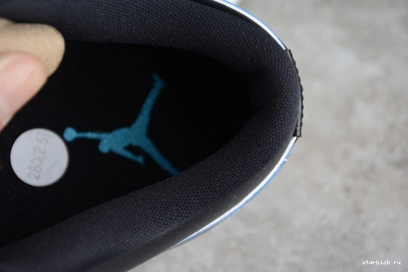 Low 1 Black (W)  DC0774-041 Blue DC0774-041 White University Jordan 0104